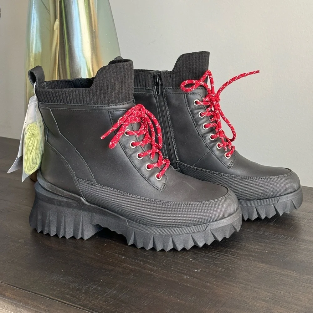 Nurture Whitney Water Resist Leather Lace-Up Lug Sole Platform Boots NWT 7 6.5